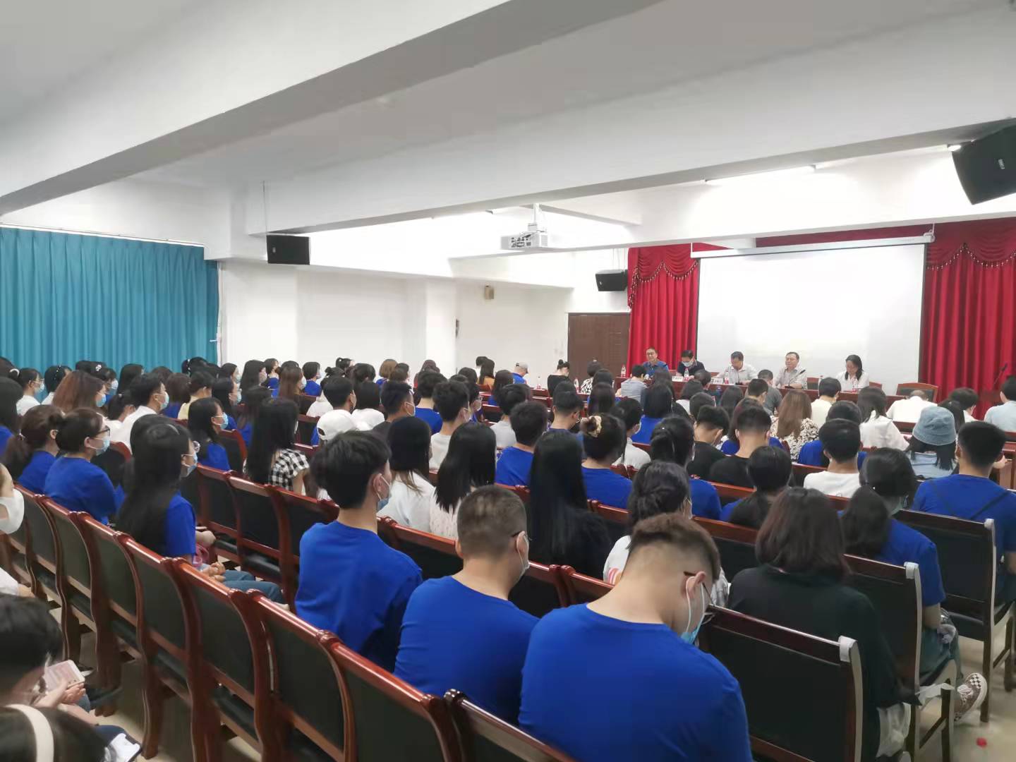 问鼎娱乐
