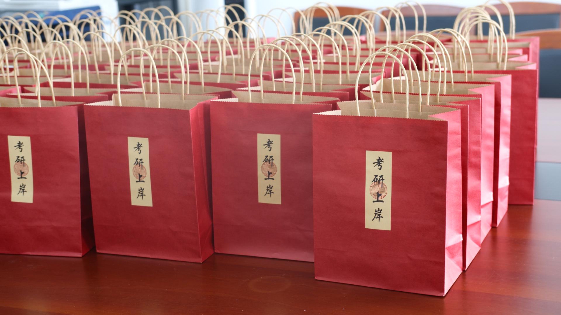 问鼎娱乐
