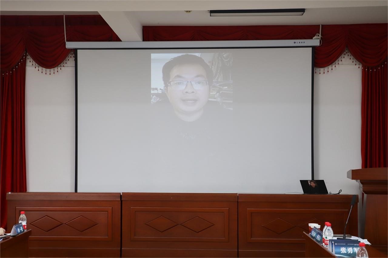 问鼎娱乐