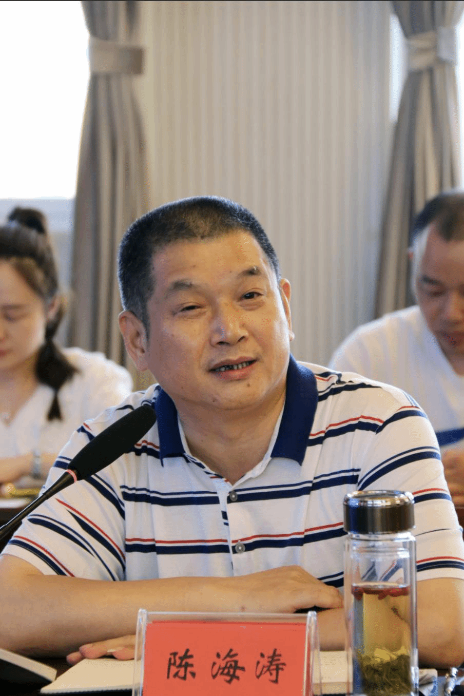 问鼎娱乐