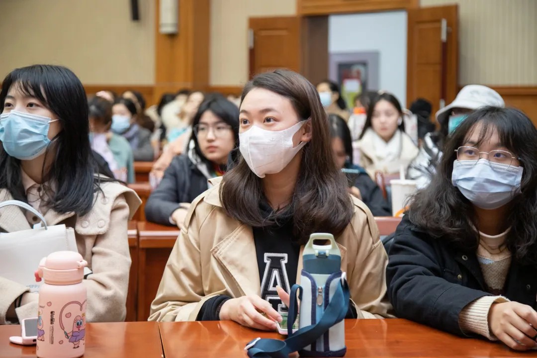 问鼎娱乐