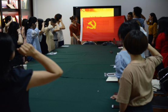 问鼎娱乐