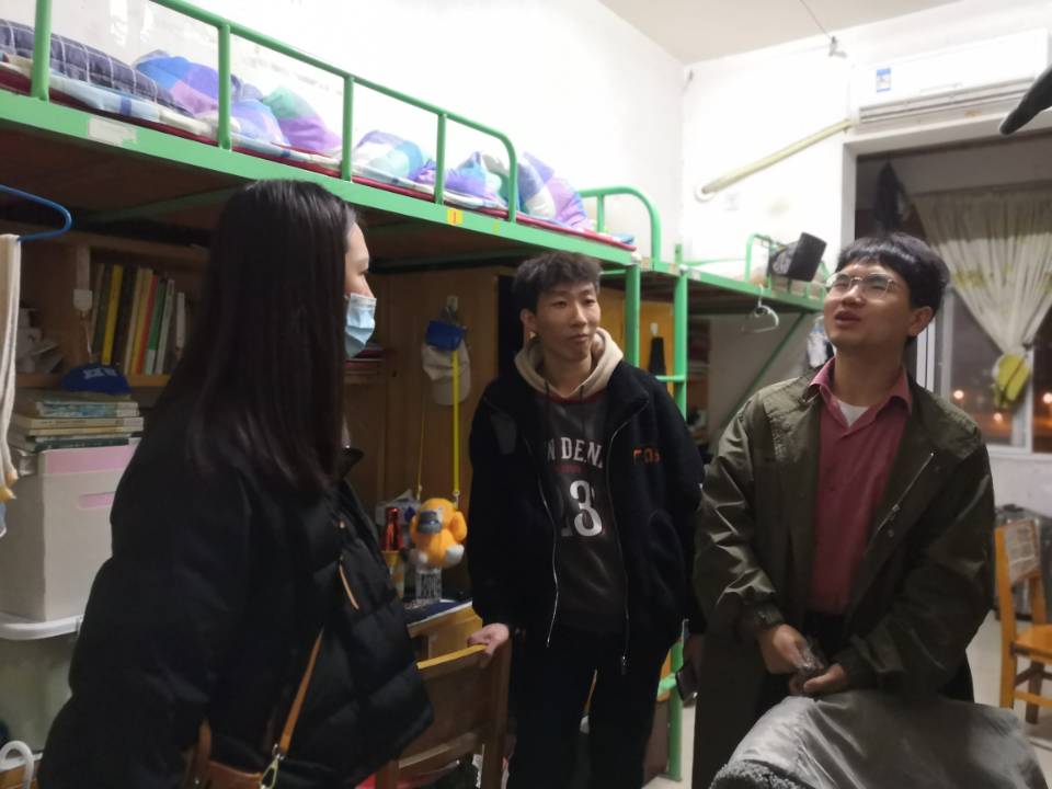 问鼎娱乐